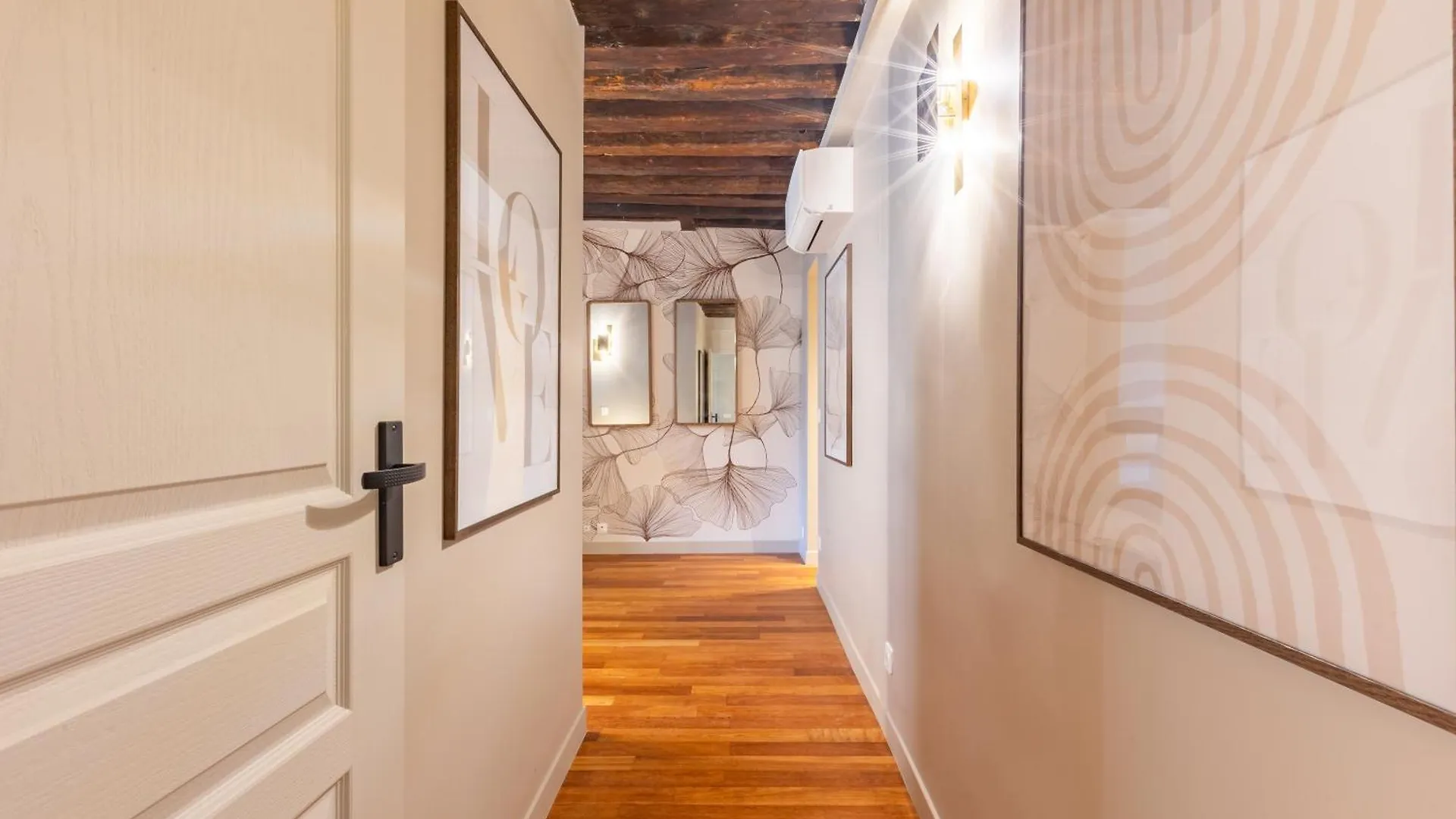 Coeur De - Grand Climatise 3 Br * Paris