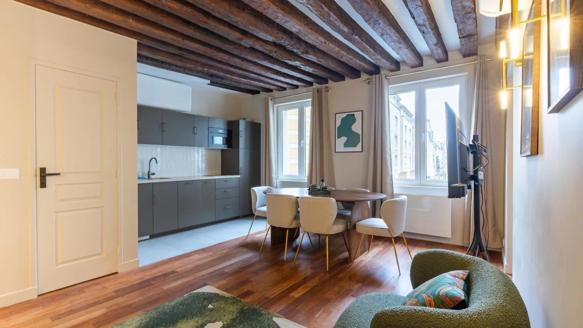 Coeur De - Grand Climatise 3 Br * Paris